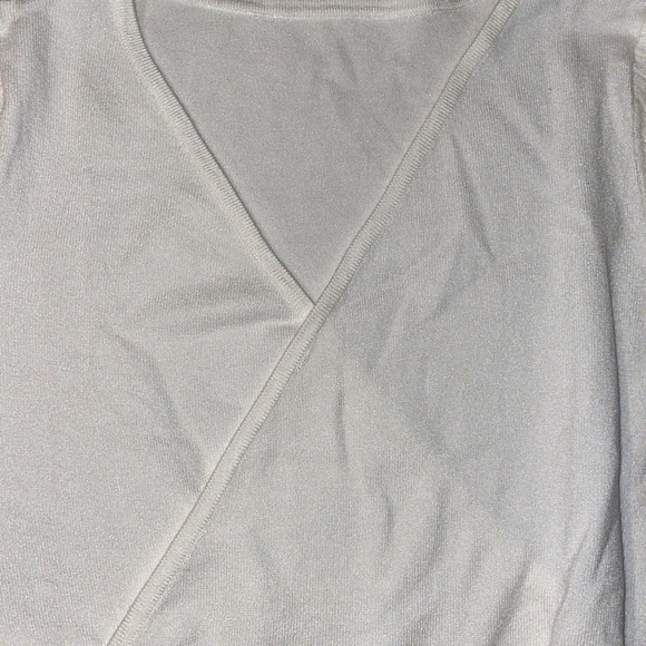 WOMEN’S white knit wrap dress with pleats M NWOT - Picture 8 of 10